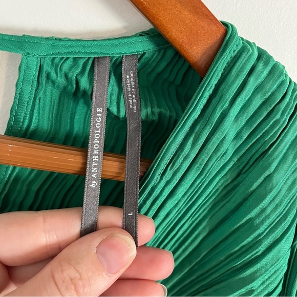 BY ANTHROPOLOGIE V-Neck Pleated Slim Midi Dress - Picture 7 of 9